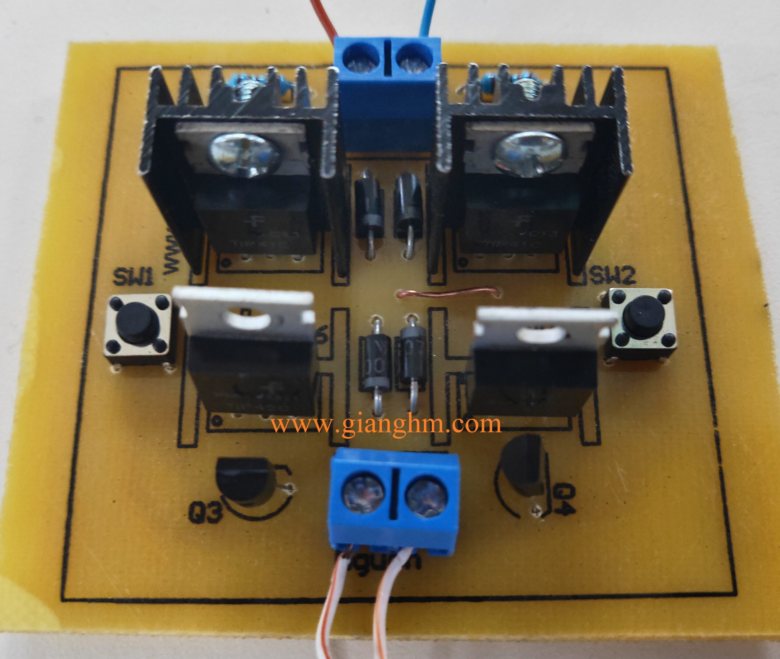 mạch đảo chiều động cơ dùng transistor